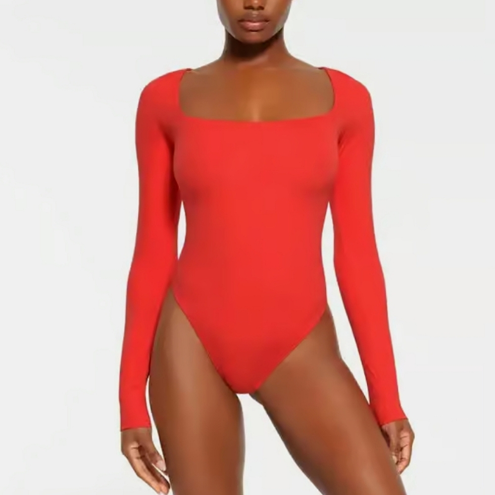 SKIMS Fits Everybody Square Neck Bodysuit